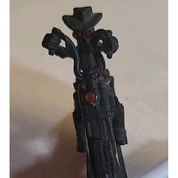 Spoontiques M1682 Pewter Skeleton Cowboy On‎ Motorcycle Glass Eyes And Headlamp - Picture 10 of 11
